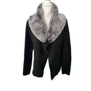 ELLEN TRACY WRAP AROUND SWEATER JACKET BLACK‎ WITH FAUX FUR REMOVAL COLLAR